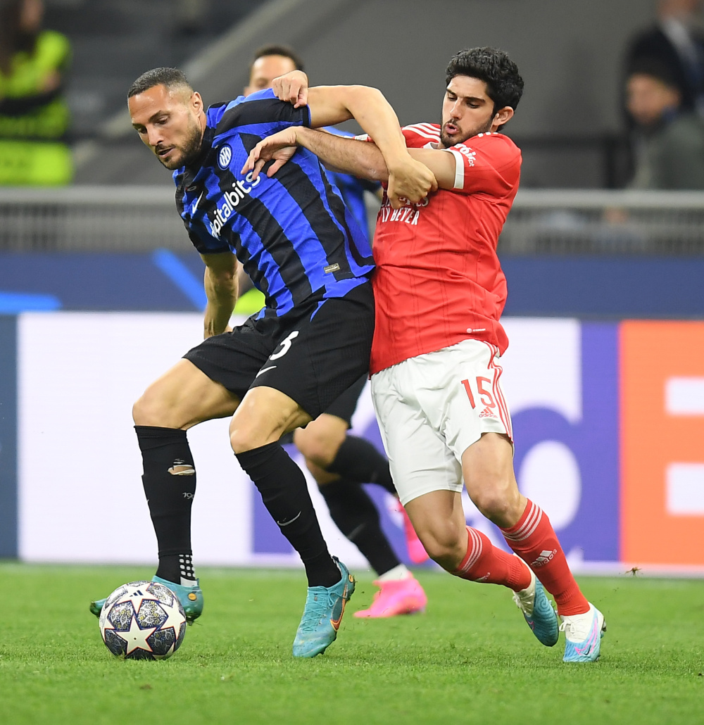 世俱杯夺冠赔率：巴黎1赔2.37领跑 皇马紧追（世俱杯夺冠赔率更新：巴黎2.37倍领衔 皇马紧追不舍）