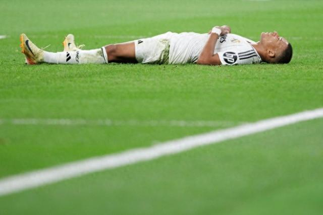 瓦诺利：向球员们今天的表现致敬，我们必须更好地支援基恩