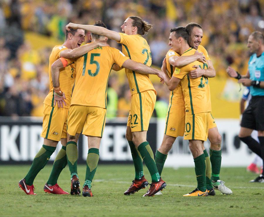 太阳报：穆德里克因宝马车违规贴膜被吊销驾照，罚款199镑