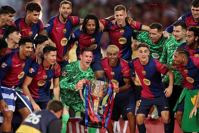 足球曝五大联赛新晋天才即将被豪门买断（曝五大联赛新星将被豪门买断签下）