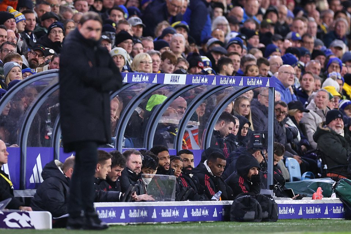 ESPN：巴萨在关注维拉后卫保·托雷斯，他愿意听取报价（ESPN：巴萨考察维拉后卫保-托雷斯，球员愿听取报价）