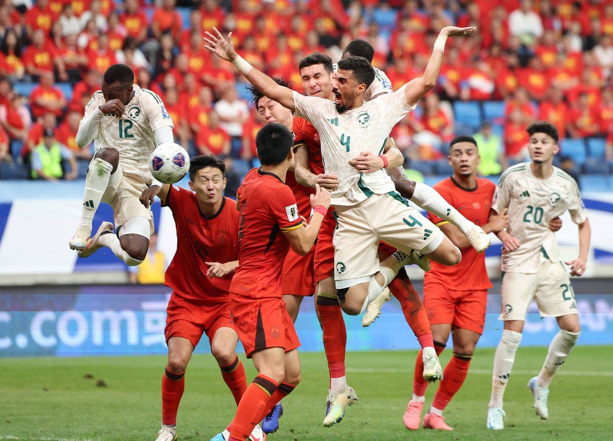 扮演奇兵但未能救主！张知垚替补12中6拿到14分6板2助 抢3前场板