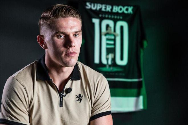 卡尔：我从小到大的偶像是梅西；国际比赛日期间还要参加补考