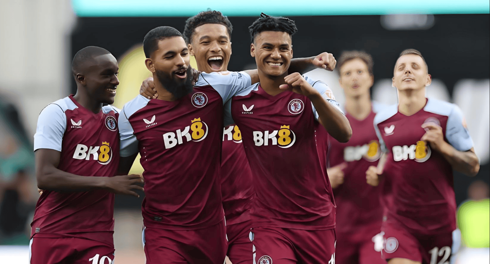 陈梦和黄子韬切磋乒乓球 黄子韬精准狙击陈梦笑点