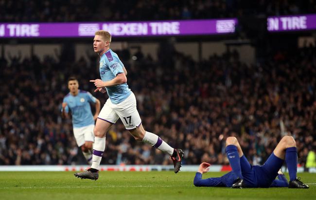 拓记为杨瀚森炮轰裁判荒唐！美媒再赞顶级策应天赋 斯帅回应显得无奈