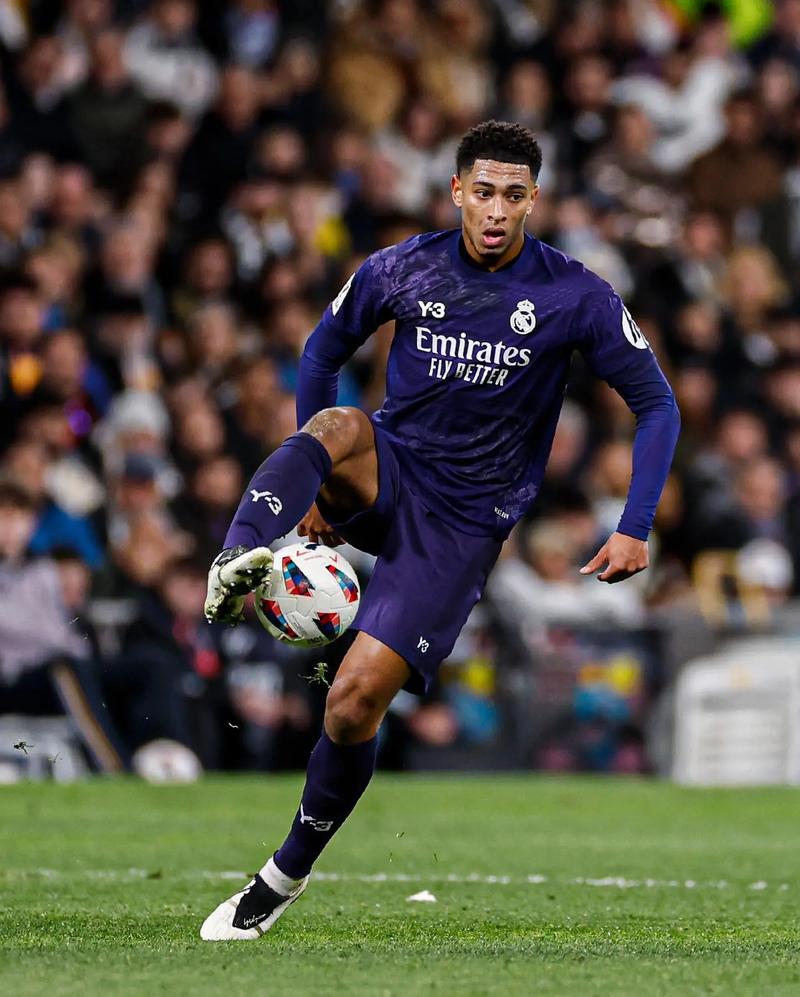 女子篮球联赛战况分析