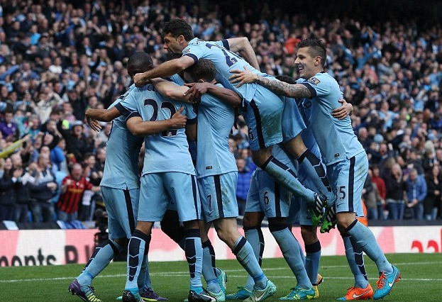 世体：欧足联检查员全面审查诺坎普，确认其可以举办欧冠比赛（世体：欧足联督察完成对诺坎普的全面评估，认定其可承办欧冠赛事）